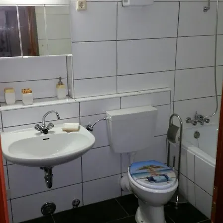 Apartment Paradiso Mit Schwimmbad Pool *